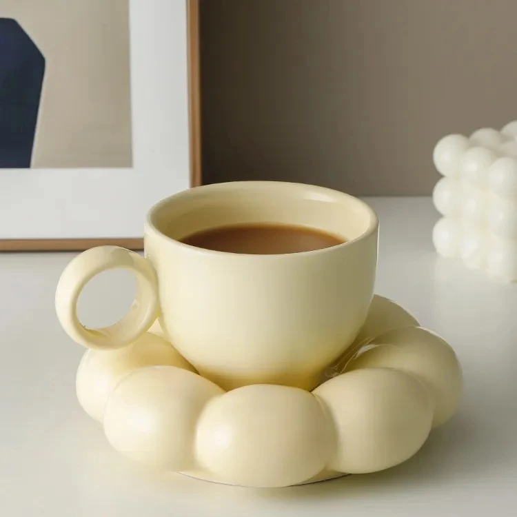 Скандинавските Керамични Чаши Чаши за Кафе с Тавата Забавно Посуда за Напитки Оригиналната Чаша за Чай Голям Набор от Креативни Подаръци на Приятелите си Изображение 4 